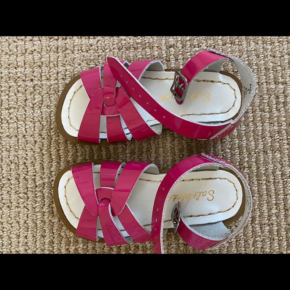 Saltwater sandals WORN ONCE SZ 8 pink